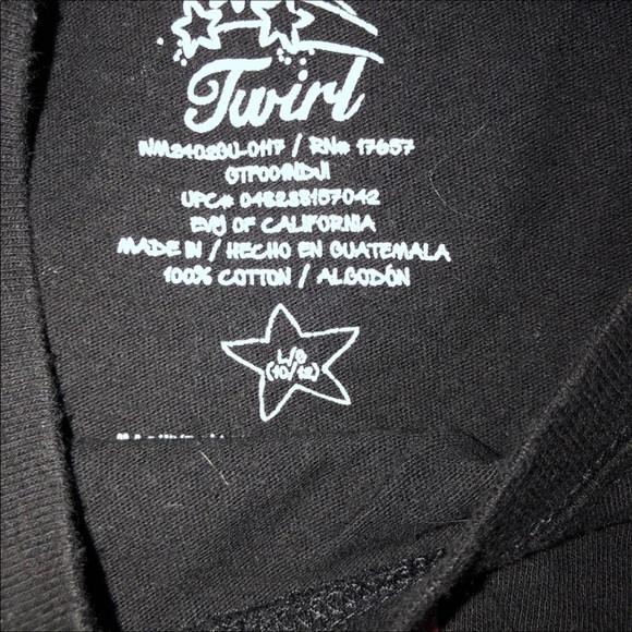 🌟 Bundle of girls size 10/12 short sleeve tees - Picture 4 of 11